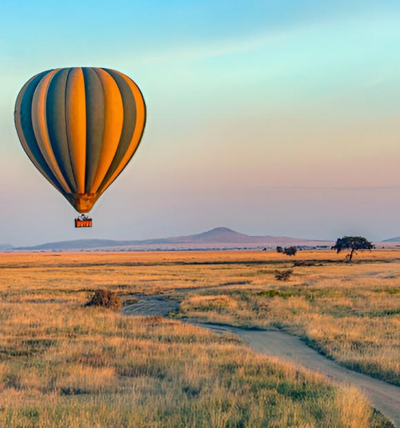 hot balloon in Serengeti